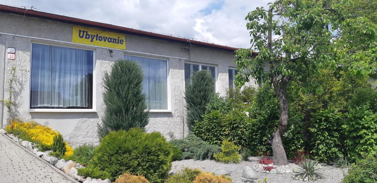 Apartman Yvet Sucany Exterior foto