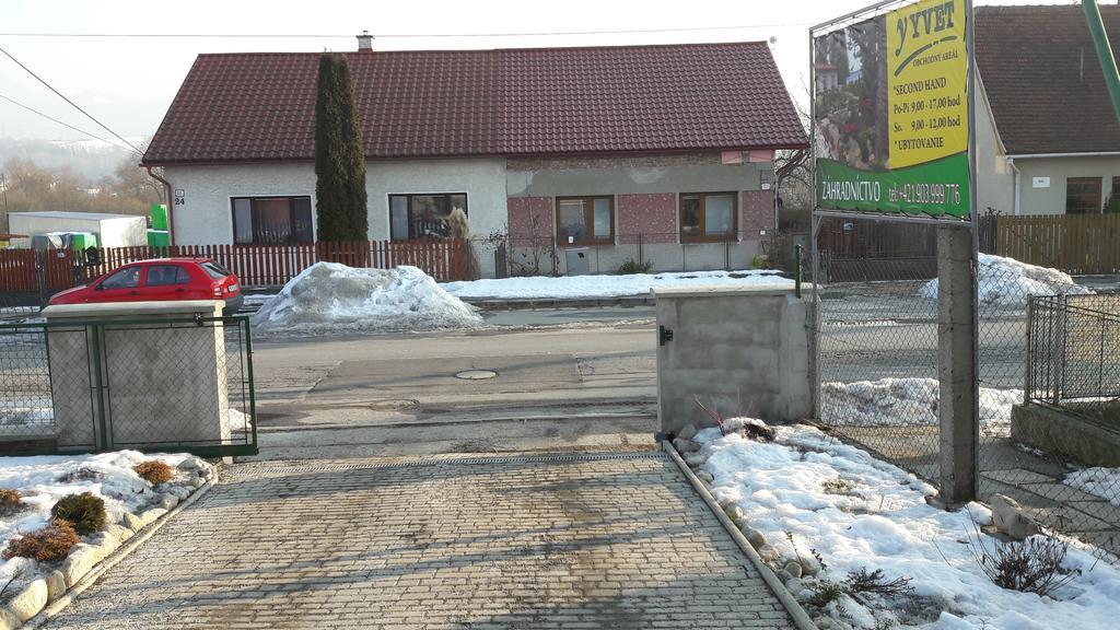 Apartman Yvet Sucany Exterior foto