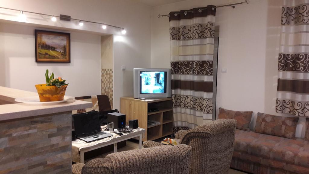 Apartman Yvet Sucany Exterior foto