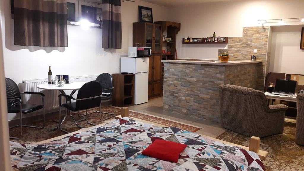 Apartman Yvet Sucany Exterior foto