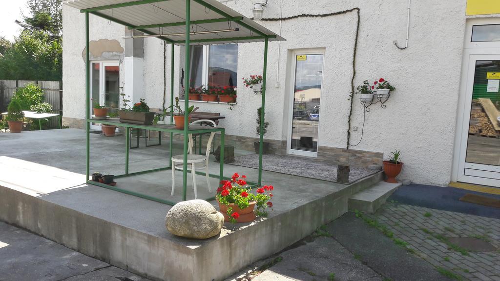 Apartman Yvet Sucany Exterior foto