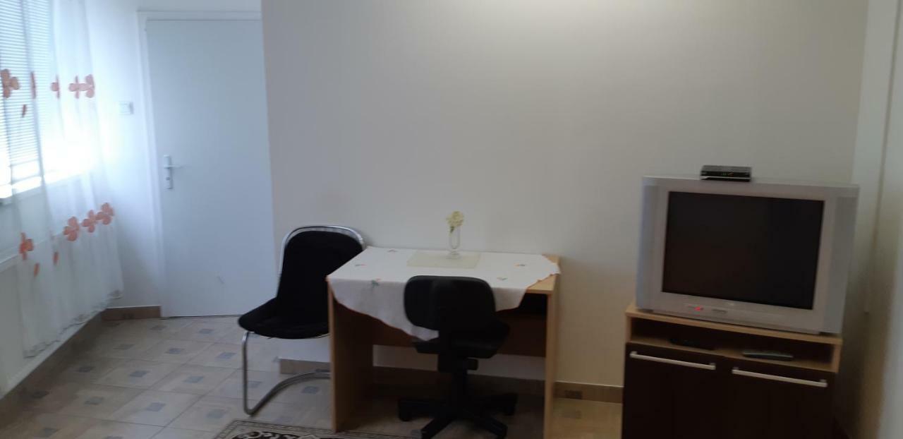 Apartman Yvet Sucany Exterior foto