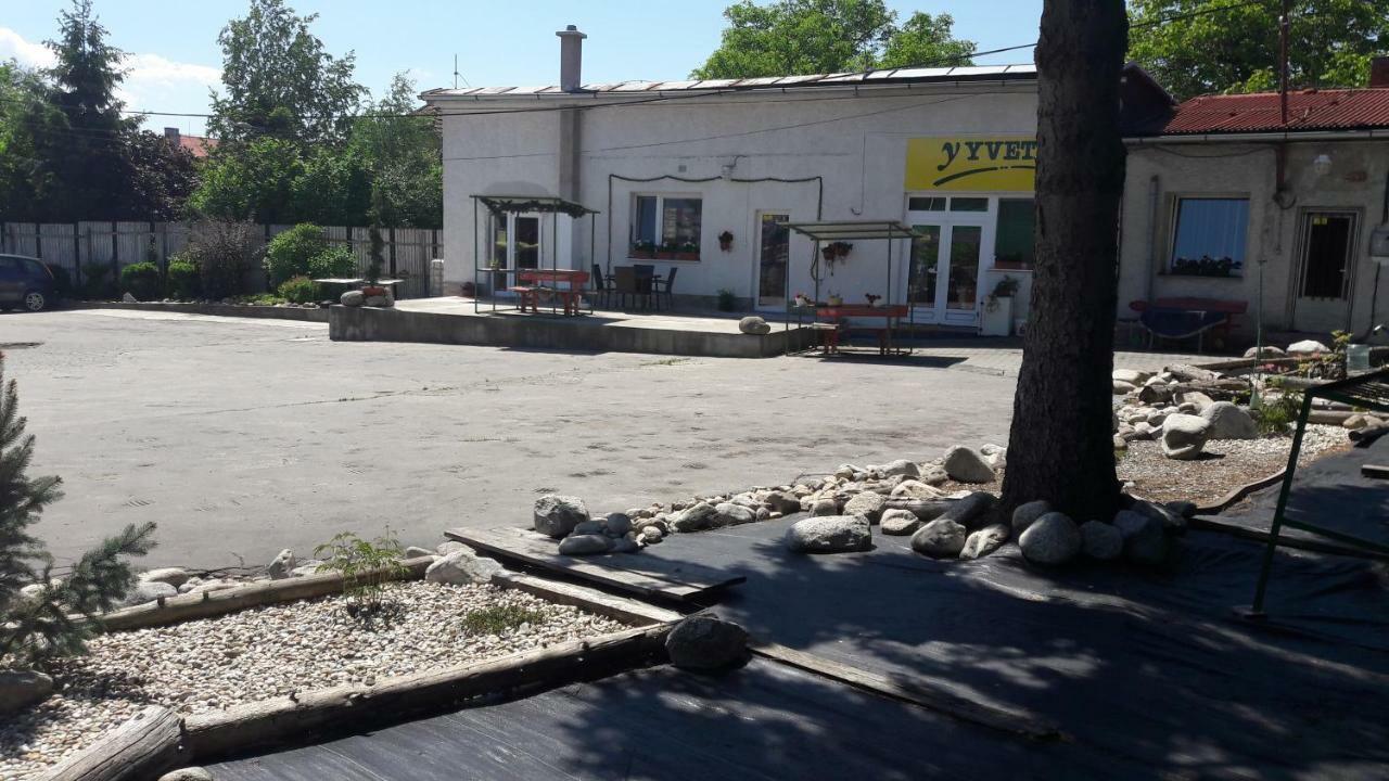 Apartman Yvet Sucany Exterior foto