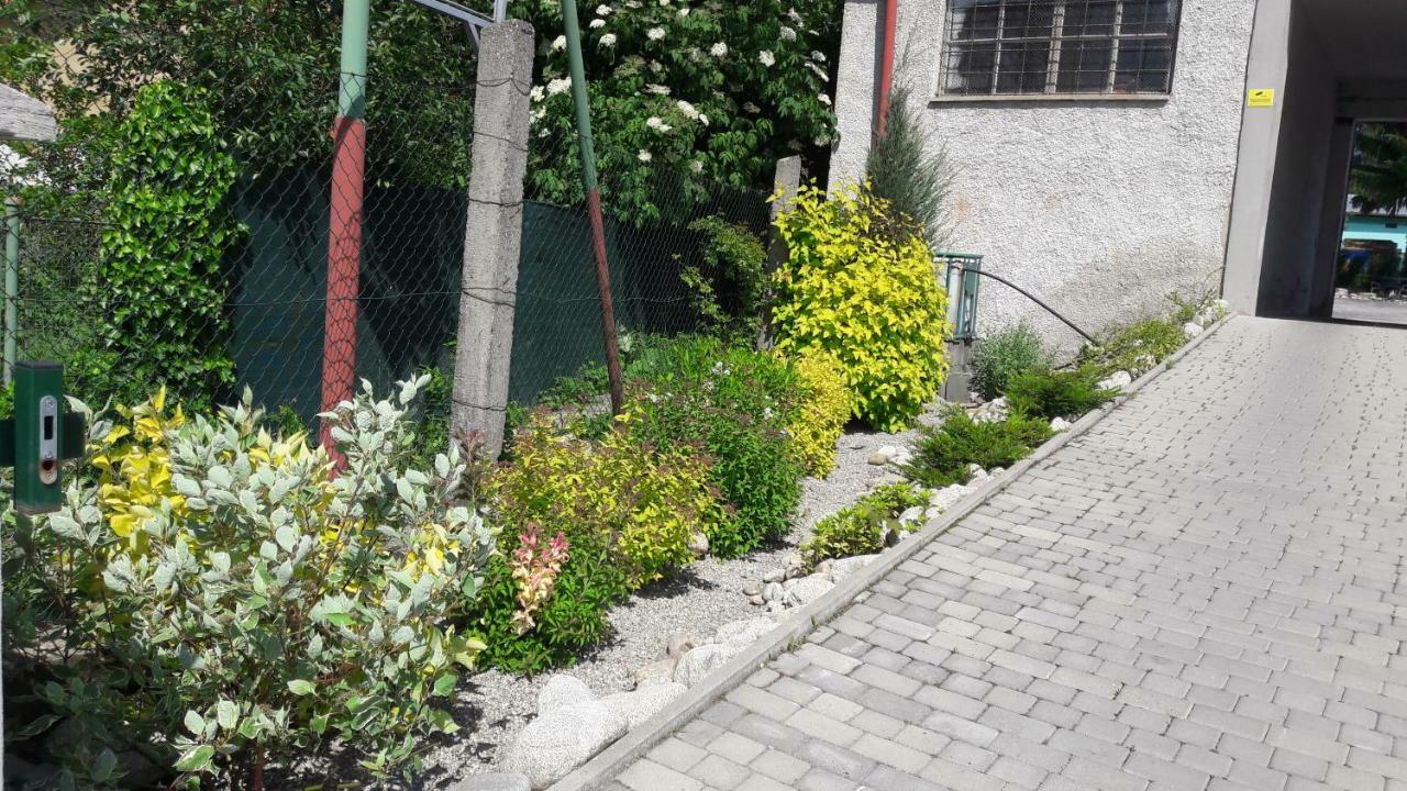 Apartman Yvet Sucany Exterior foto