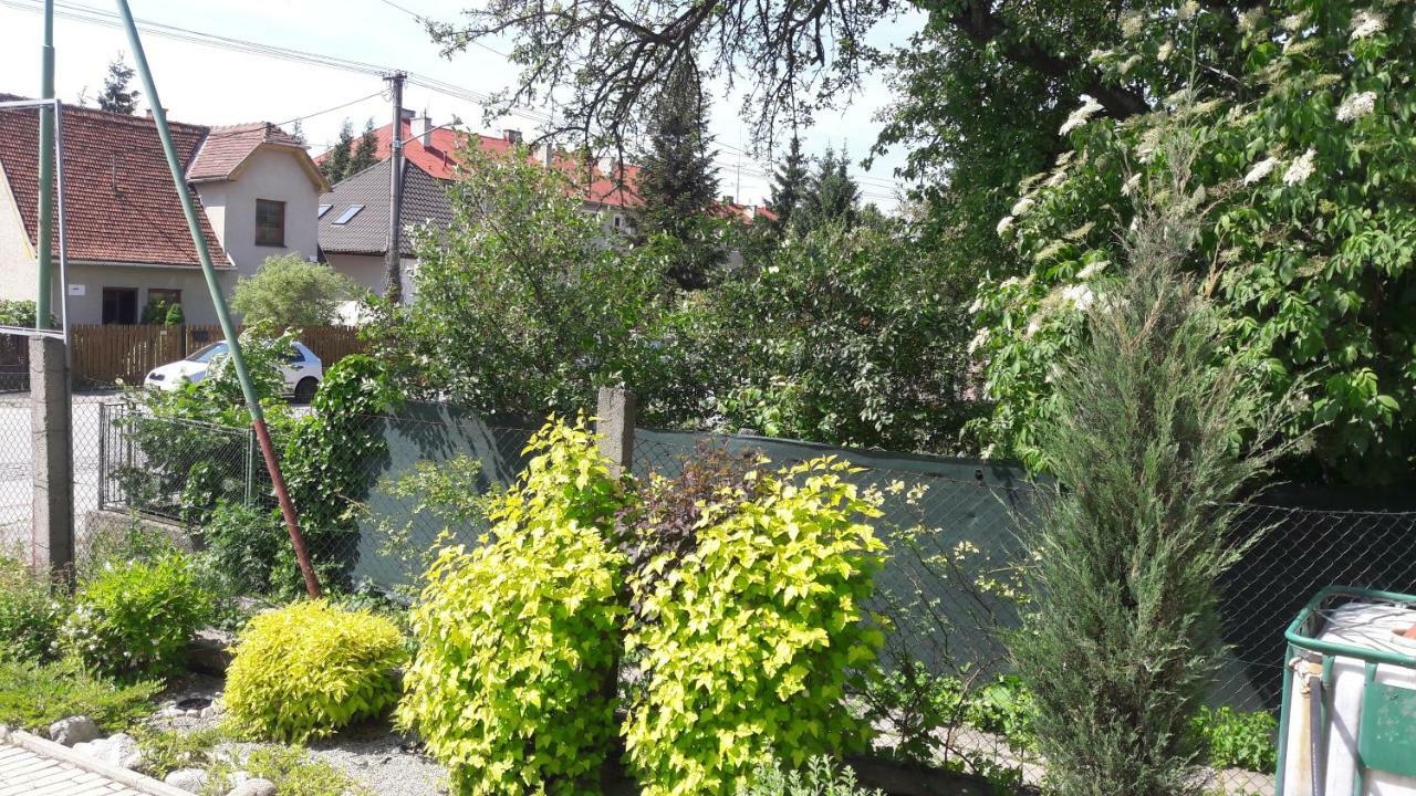 Apartman Yvet Sucany Exterior foto